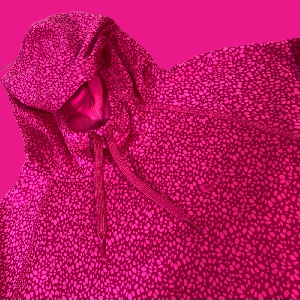 Nike Therma Fit Pink Pullover Hoodie Women’s Size Small